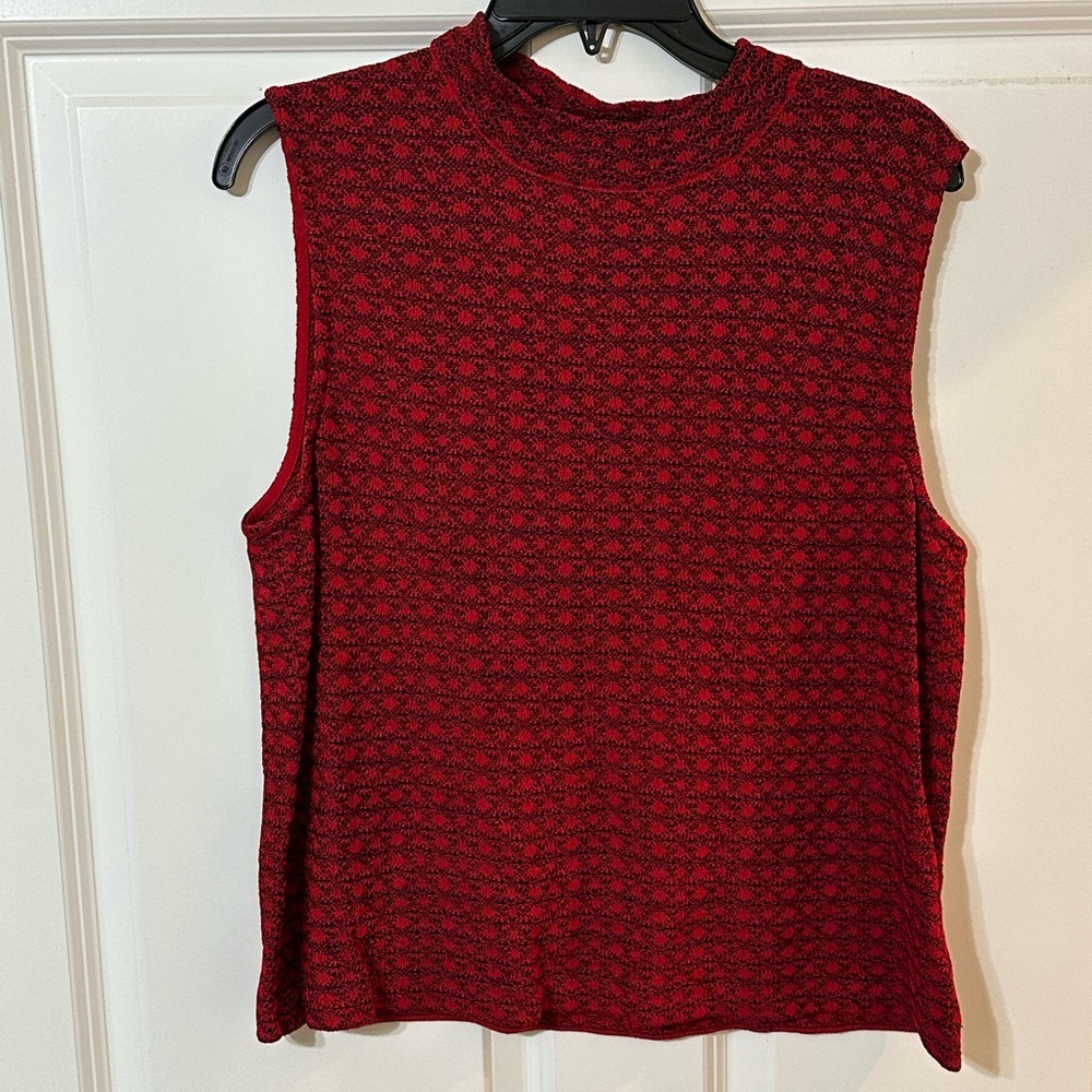St. John Red & Black Mock Neck Shell